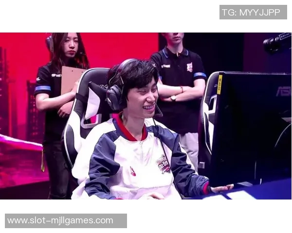 FPX战队在S15全明星赛中以54分稳居积分榜首位