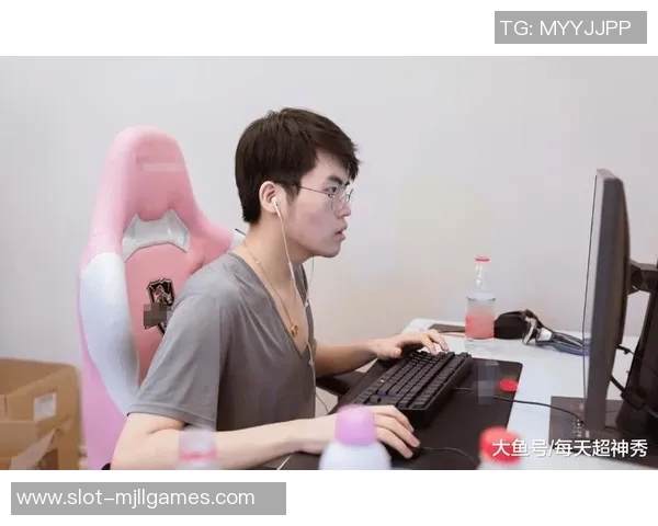 FPX战队在大师赛积分榜中以55分稳居第一位置展现强劲实力